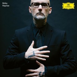 Moby akustycznie i symfonicznie. Posłuchaj odmienionego "Porcelain"