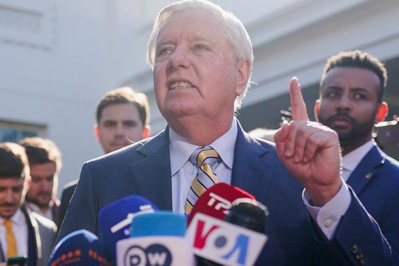 Preminuo Lindzi Grejem, američki senator i Trampov bliski saradnik