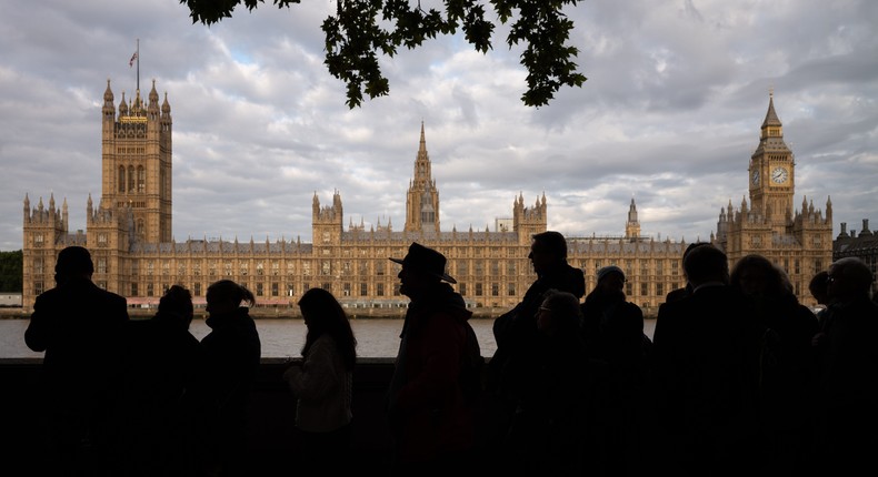 Jessica Stevens and Aiden O'Neill queued for eight hours to pay tribute to Queen Elizabeth II, who lay in state in London after her death in September 2022.Ian Forsyth/ Getty Images