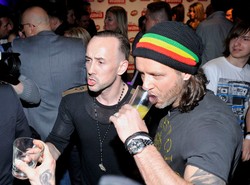 Nergal twierdzi, iż poniekąd dzielił łoże z Majdanem