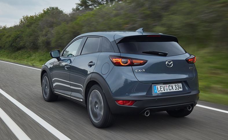 Nowa Mazda CX3 już w Polsce. Japończycy stawiają na jeden