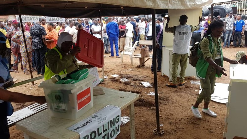 INEC staff setting up a polling booth