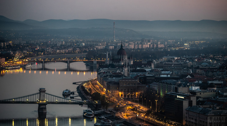 A beazonosított fertőzöttek számának fele budapesti lakos / Fotó: Isza Ferenc