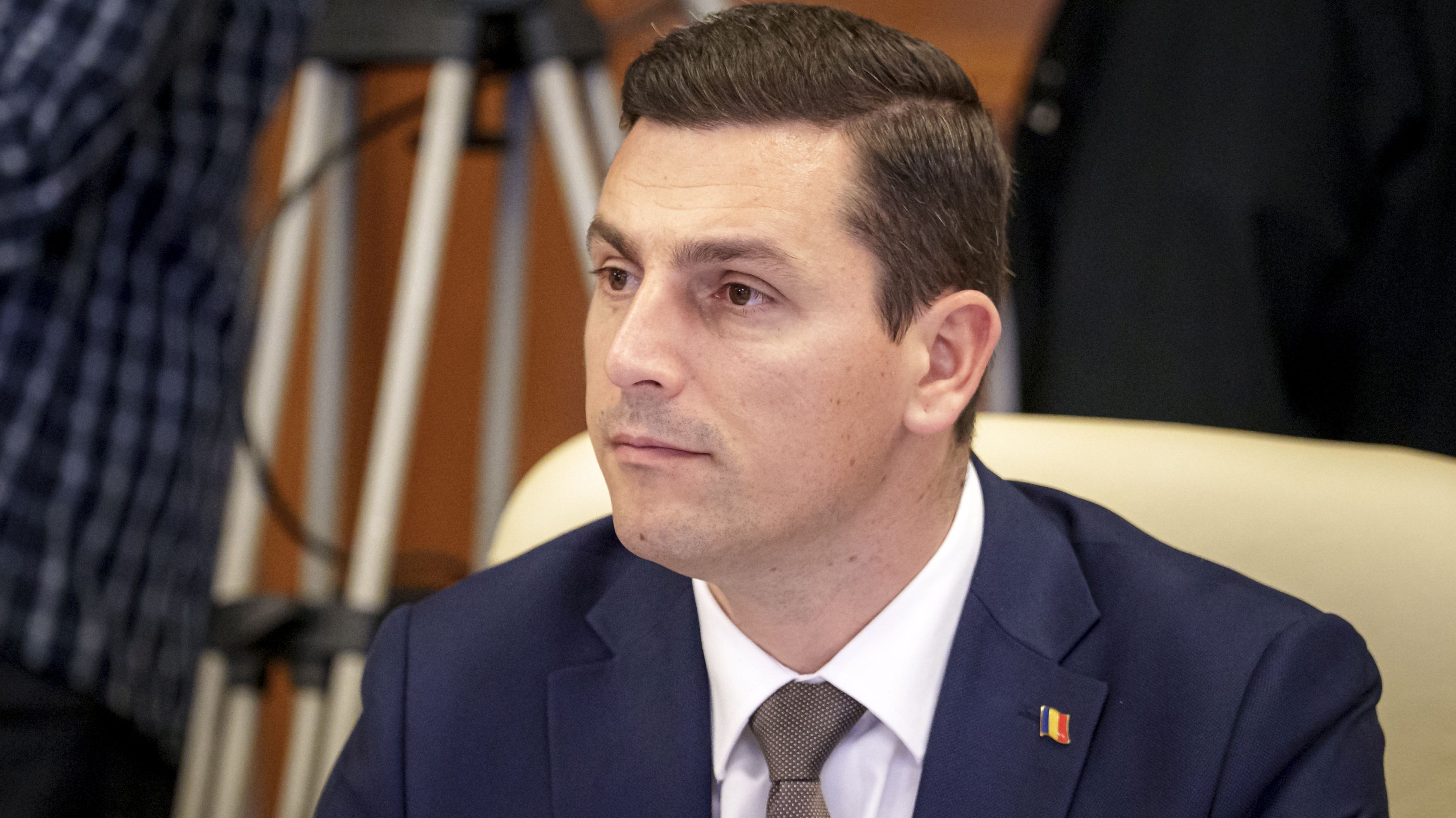 PNL trece oficial în opoziție după învestirea Guvernului Luca Niculescu. Ionel Bogdan: „De astăzi se separă apele. PSD nu mai poate fi și la putere, și în opoziție”