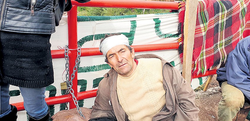 Topli Dol na dan sukoba: Razbijene glave na obe strane