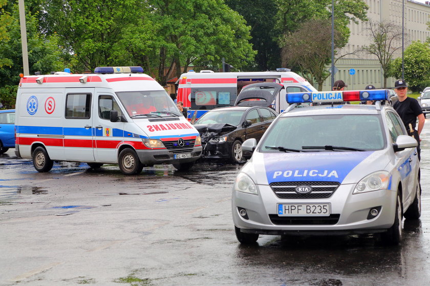 Na skrzyżowaniu ulic Żeligowskiego i Zielonej doszło do poważnej stłuczki 