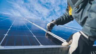 Do końca marca trzeba zdążyć z założeniem instalacji fotowoltaicznej. Stawką są atrakcyjne opusty