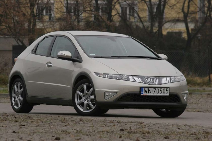 Honda Civic kontra Seat Leon i VW Golf: oto trzy sposoby na sukces