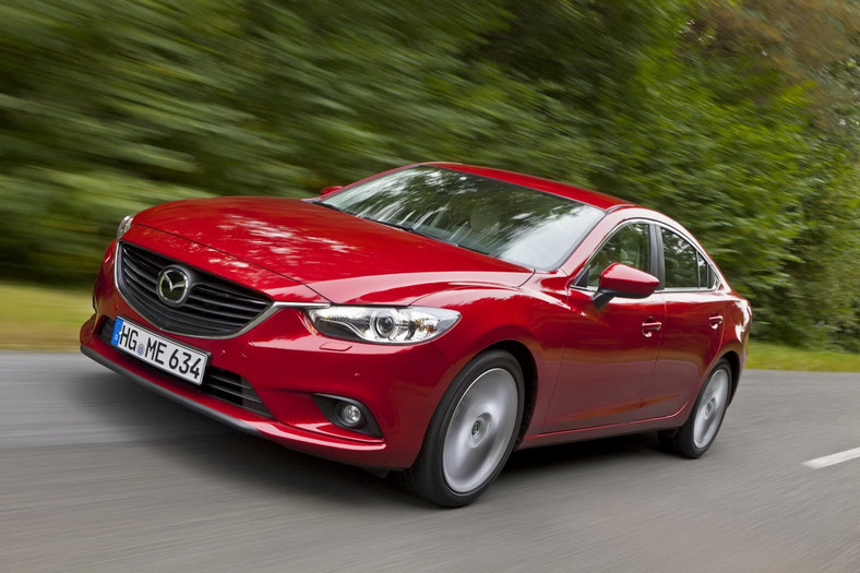Wiemy jak jeździ nowa Mazda 6: nareszcie ma to coś!