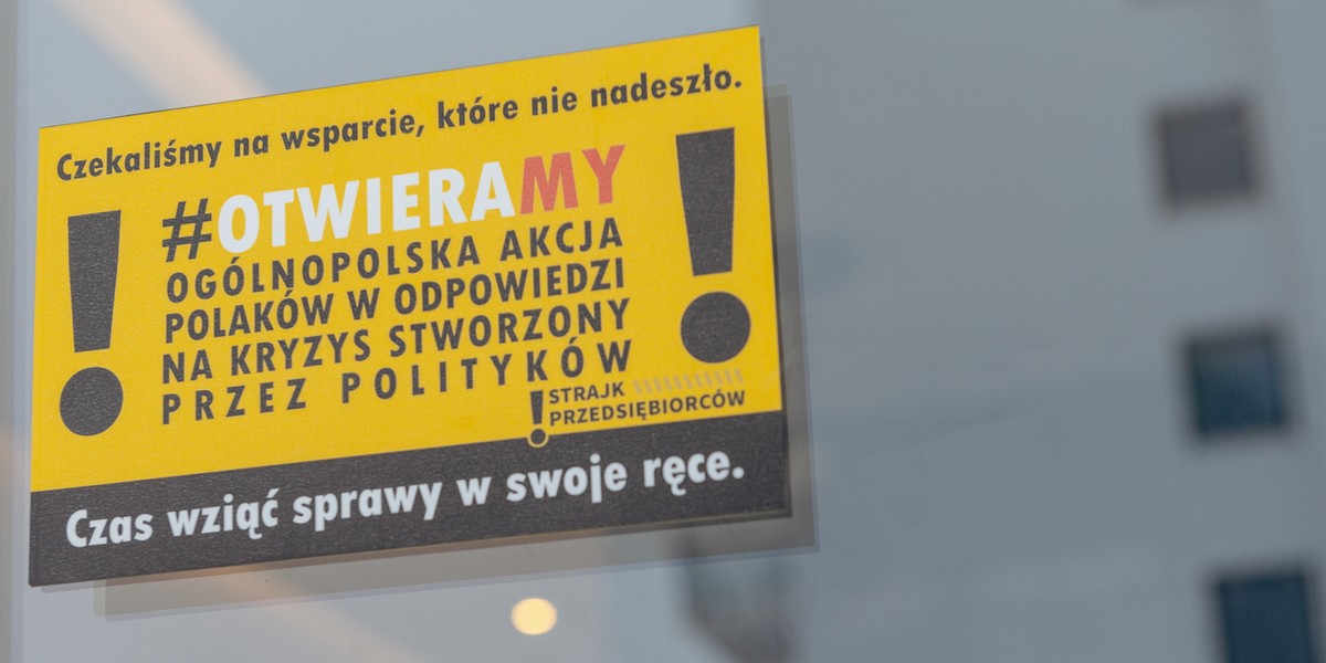 "To będzie efekt kuli śniegowej" - mówiła w sobotę prezes Tatrzańskiej Izby Gospodarczej Agata Wojtowicz. "Desperacja społeczeństwa narasta, ponieważ nie widać wyjścia z tej sytuacji" - tłumaczyła. 