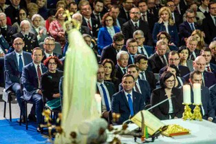 Prezydent: Moherowe berety równie sprawne jak szare berety jednostek specjalnych Grom