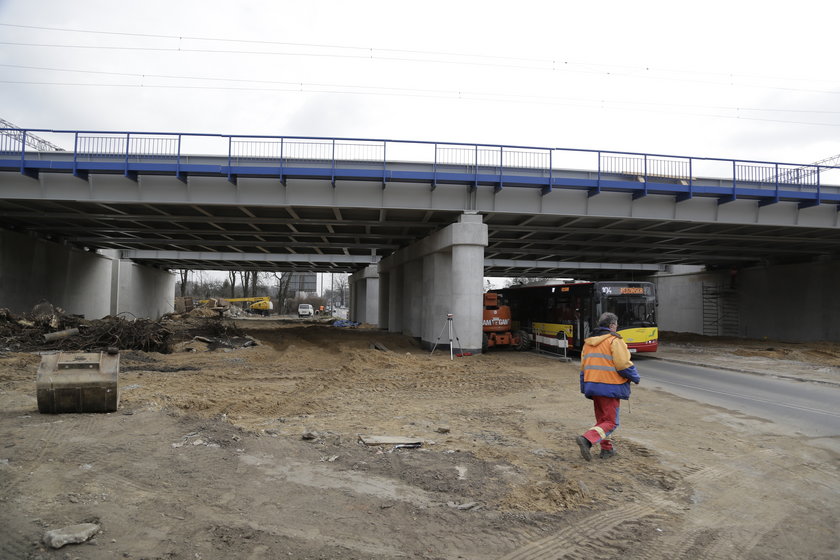 Wiadukt kolejowy nad ul. Starogroblową we Wrocławiu