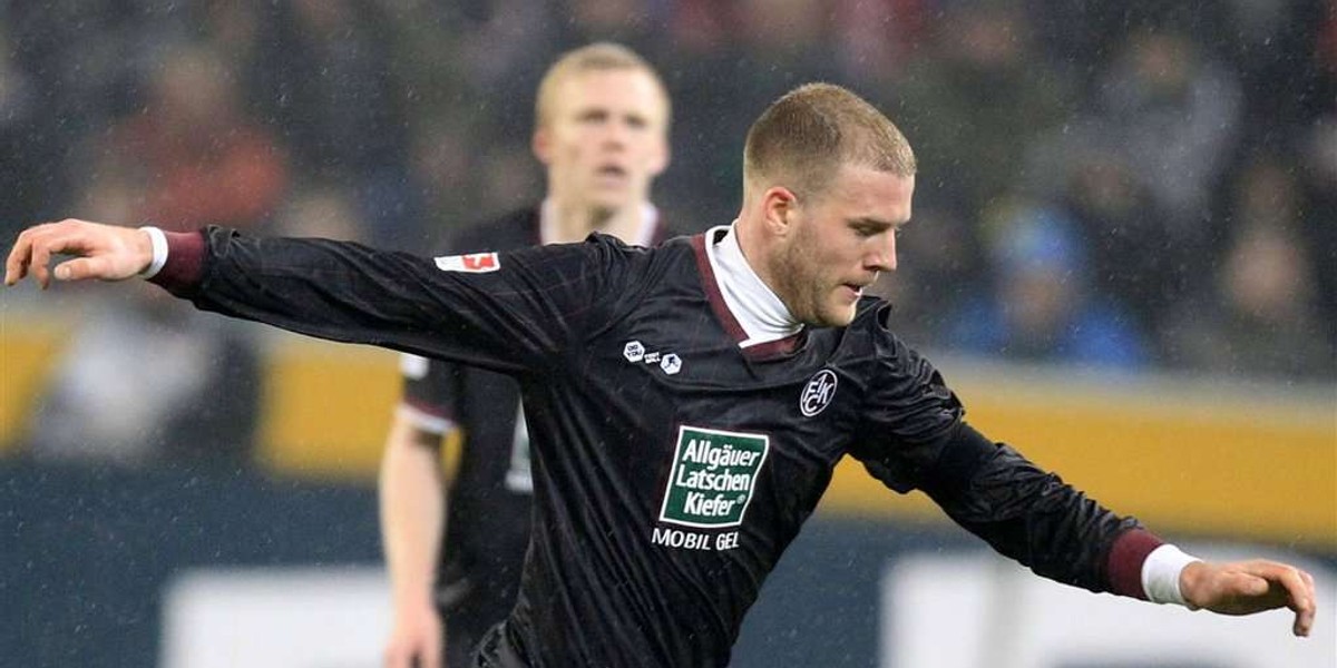 Adam Nemec z FC Kaiserslautern zrywał czereśnie i odniósł kontuzję