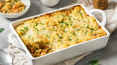 pyszny obiad na sobotę. podajemy przepis, ty gotujesz. puszysta zapiekanka z wołowiną