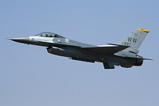 Tarcza skuteczniejsza od miecza. F16 to nie game changer na froncie [WYWIAD]