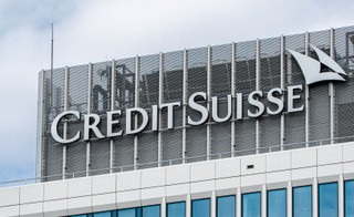 Ceny ropy spadły o 5 proc. przez niepokój związany z Credit Suisse