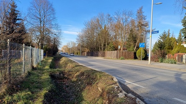 Przy ulicy Kurpiów w tym roku powstanie nowy chodnik