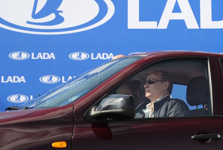 Władimir Putin testuje ładę