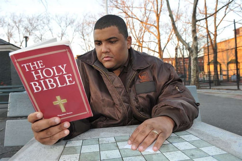 mandat za czytanie biblii