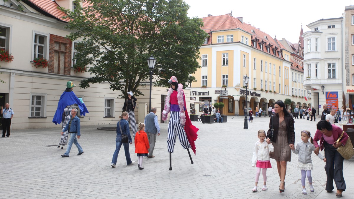 Mieszkańców Zielonej Góry może czekać podwyżka podatków miejskich. Chce jej prezydent miasta, o tym czy do tego dojdzie zdecydują radni jeszcze w tym miesiącu - donosi serwis mmzielonagora.pl.