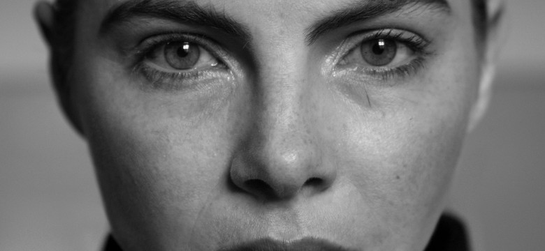 Julia Marcell z licealistami, którzy odpowiedzieli na jej ogłoszenie