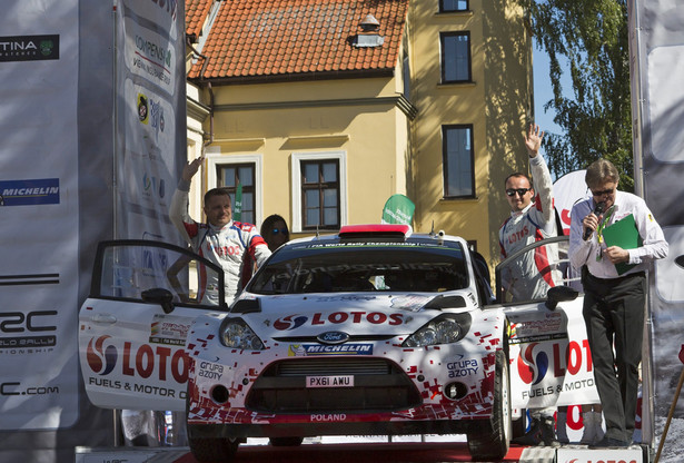 Rajd Polski: Robert Kubica znakomicie rozpoczął piątkowe oesy