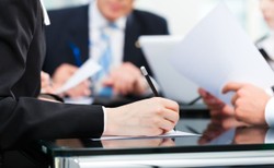 Polska w ogonie UE. Biznes nie pali się do wydawania pieniędzy