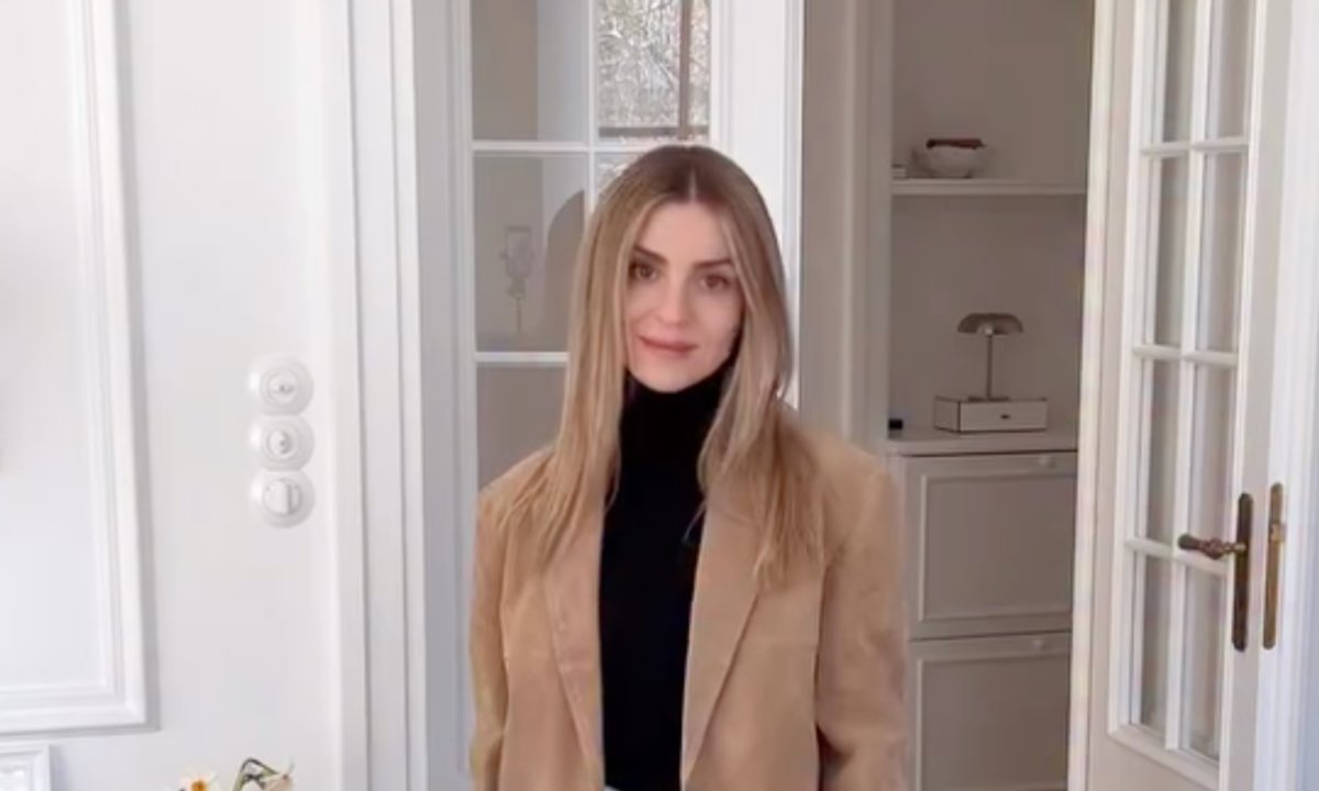 Katarzyna Tusk w modnej marynarce. Główne skrzypce gra tu materiał