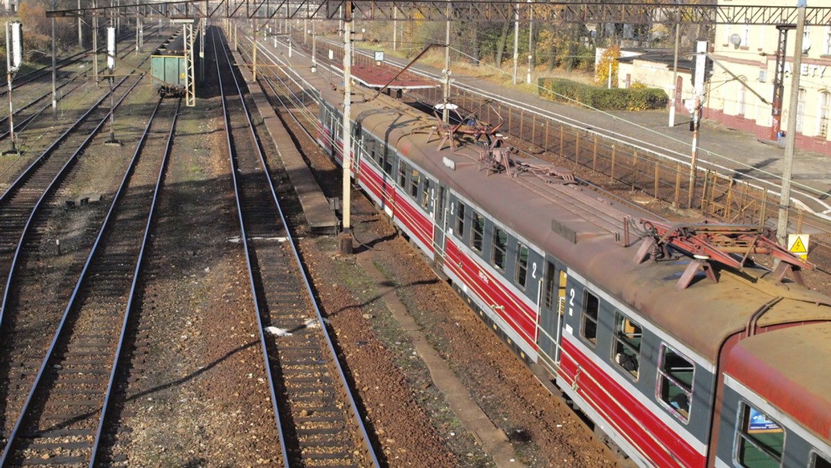 W Urzędzie Marszałkowskim w Poznaniu podpisano umowę współfinansowania Studium Wykonalności dla realizacji inwestycji "Budowa trzeciego toru na odcinku Poznań Główny-Poznań Wschód". Ma to się przyczynić do powstania Poznańskiej Kolei Metropolitarnej.