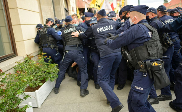 Policja i strajk przedsiębiorców