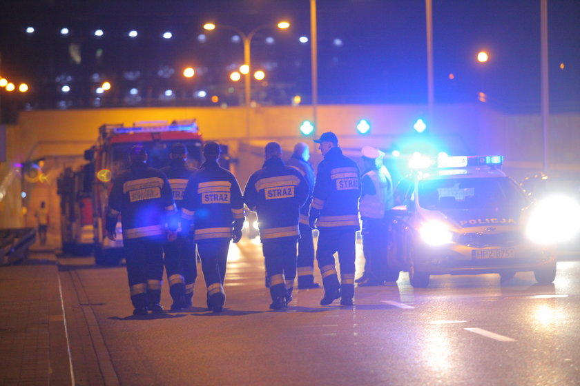 Ćwiczenia strażaków w tunelu Wisłostrady 