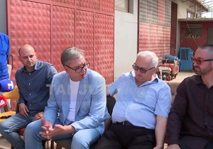 Aleksandar Vučić obilazi fabriku Mittel Astra
