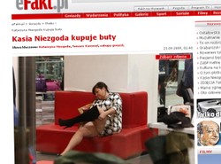 Dziewczyna Kammela ma problem z butami