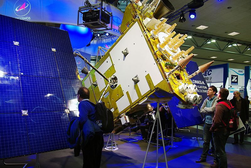 Satelita Glonass K1 na targach CeBIT w 2011 roku