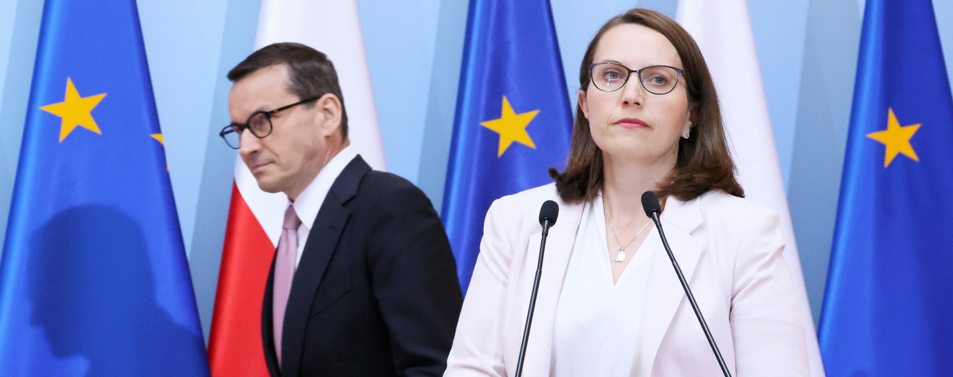 Minister finansów Magdalena Rzeczkowska i premier Mateusz Morawiecki 