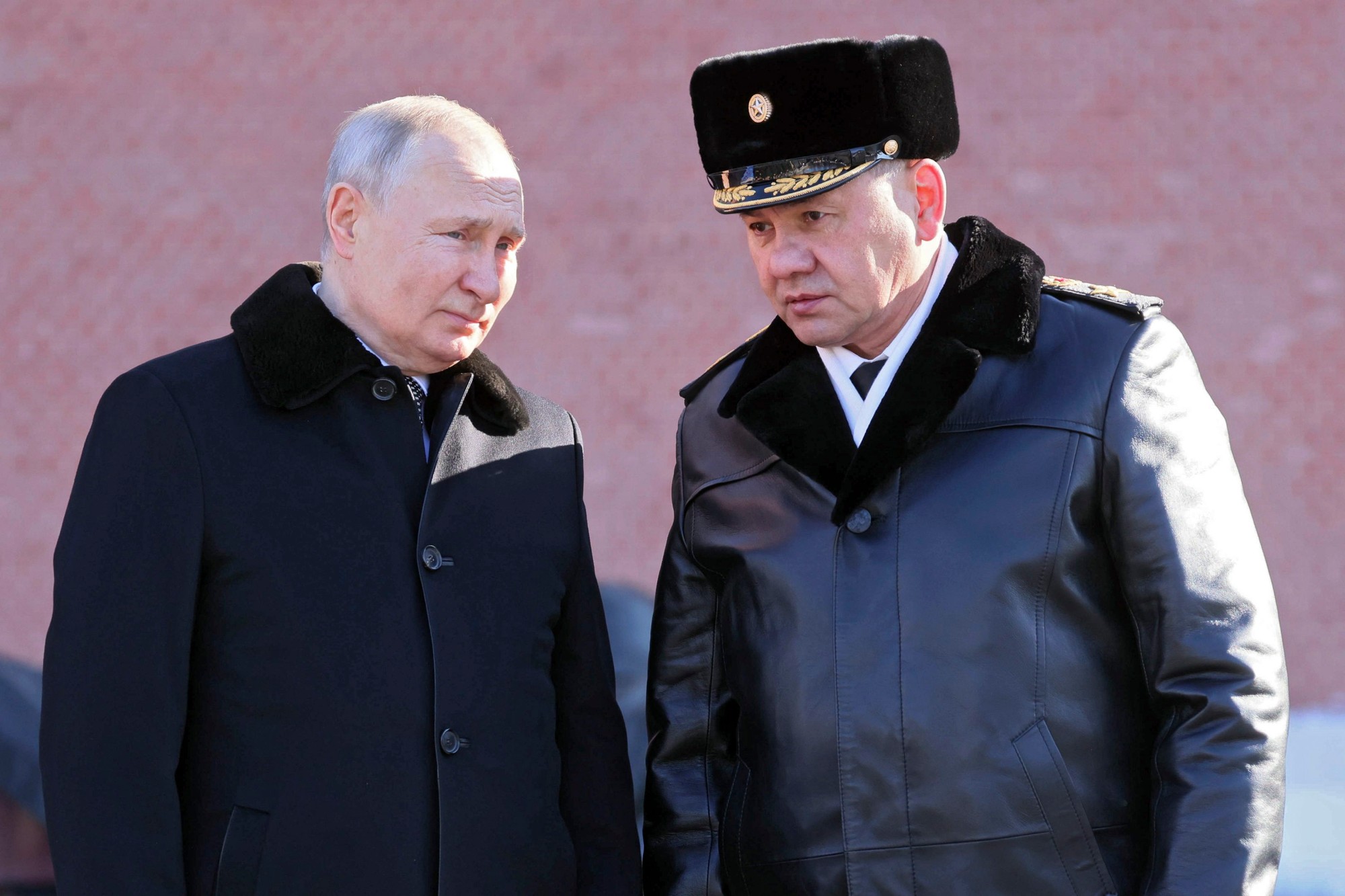Ruský prezident Vladimir Putin a minister obrany Sergej Šojgu. 