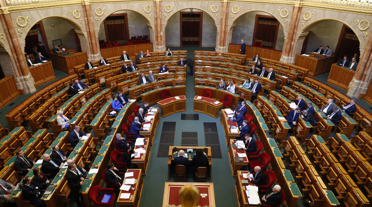 A parlament plenáris ülése 2023. április 11-én / Fotó: Fuszek Gábor