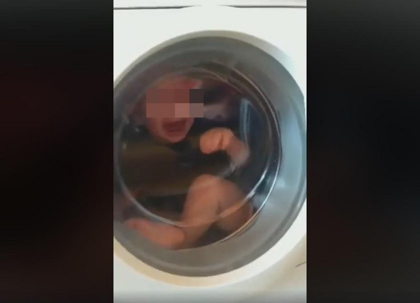 Zwyrodnialcy zamknęli dziecko w pralce