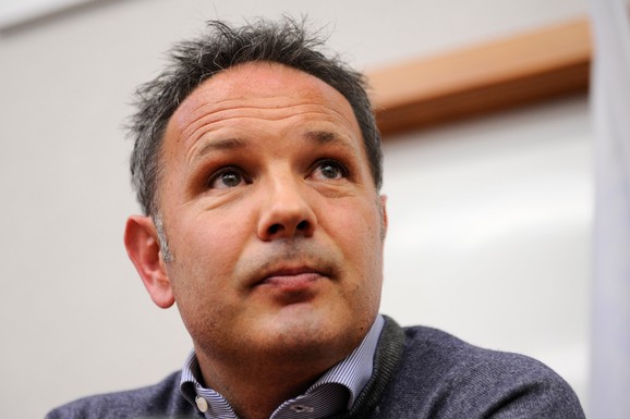 Ovoj našoj poznatoj folkerki je Siniša Mihajlović pomogao da OTHRANI DECU, naša joj se u najtežim trenucima: Njegova smrt ju je strašno pogodila