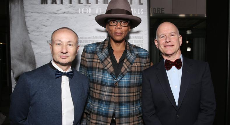 Fenton Bailey, RuPaul Charles and Randy Barbato at the premiere of  Mapplethorpe: Look At The Pictures in 2016.