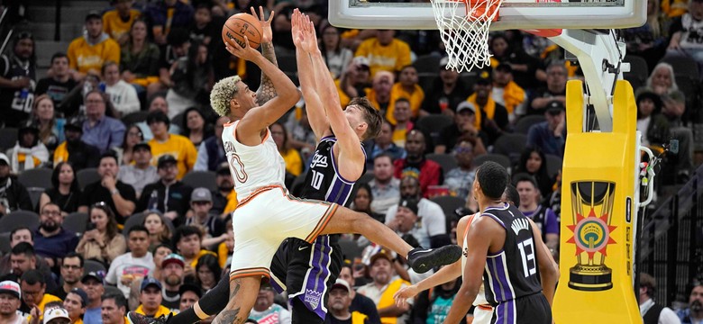 Jeremy Sochan zdobył 16 punktów, miał pięć zbiórek, trzy asysty i dwa przechwyty [WIDEO]