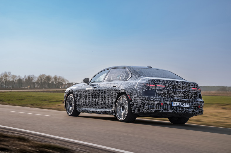 BMW i7 – prototyp elektrycznej wersji BMW serii 7 (2022)