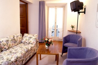 Wyjeżdżasz na wakacje? Sprawdź jak ubezpieczyć mieszkanie