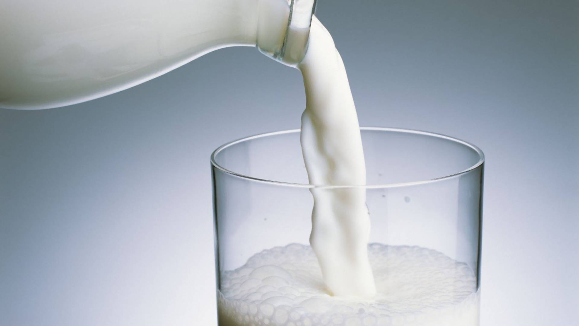 Šta stvarno znači kad mleko ima 1,8 ili 2,8 posto mlečne masti?