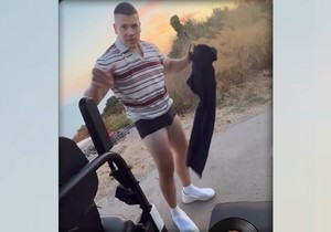 Sloba Radanović u gaćama