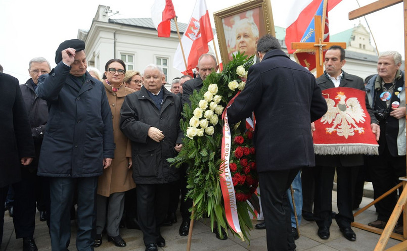 Jarosław Kaczyński podczas miesięcznicy smoleńskiej