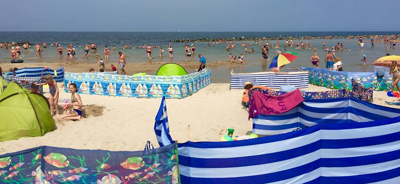 Burmistrz Darłowa chce plaży bez parawanów