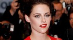 Kristen Stewart eksponuje biust na czerwonym dywanie w Cannes