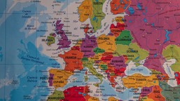 Ponad 83 proc. absolwentów szkół nie robi 100 proc. Geografia. Stolice Europy