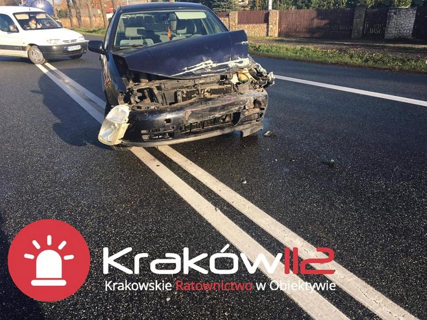 Poważny wypadek z udziałem policjantów. 4 rannych, radiowóz do kasacji